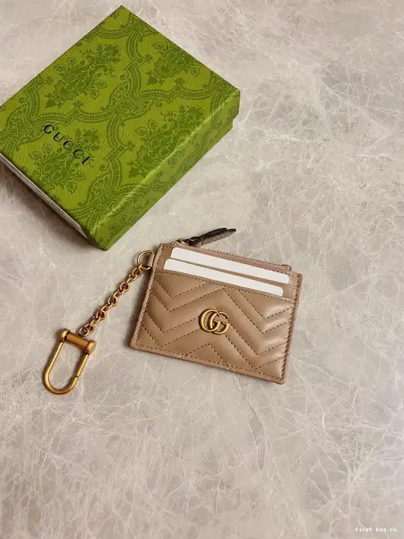 First bag ru GG Gucci wallet Marmont keychain 0501